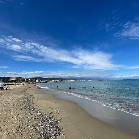 Apartmán Winter Vado Ligure Exteriér fotografie